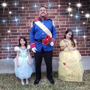 Meet your Posher, Christopher